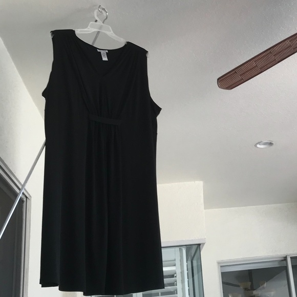 5x black dress
